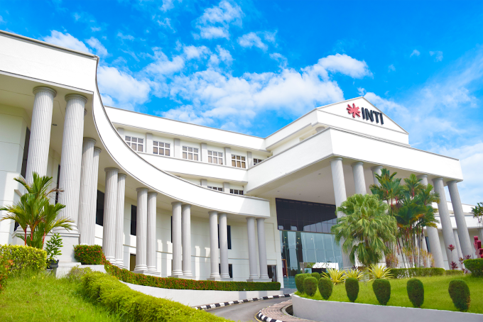 INTI International University